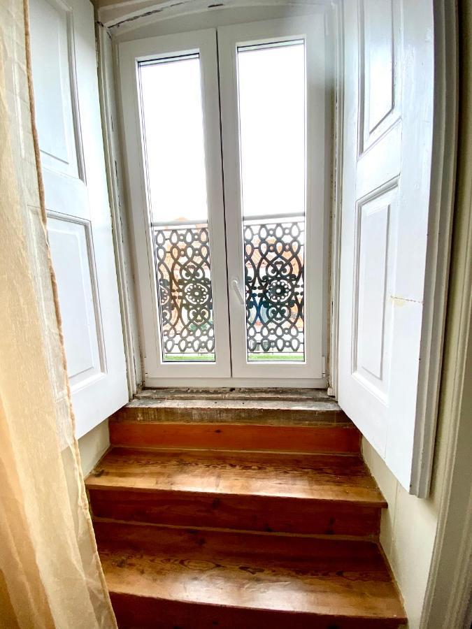 Nature Chiado 2- Cozy Little Double Room With Shared Bathroom Lisboa Exteriör bild